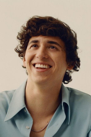 Photo of Marcello Hernández from the Latest Netflix gallery