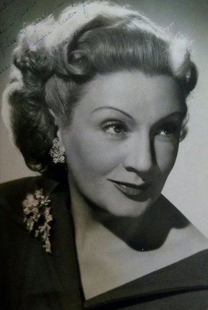Photo of Mona Goya from the Latest Netflix gallery