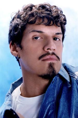 Photo of Omar Apollo from the Latest Netflix gallery