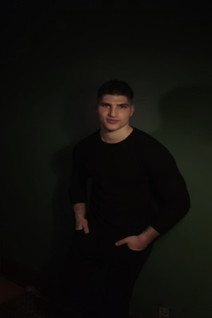 Photo of Taylor Nikides from the Latest Netflix gallery