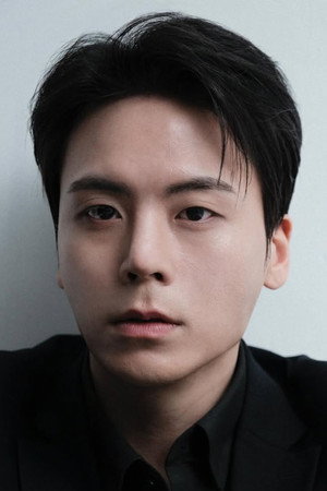 Photo of Shin A-hwi from the Latest Netflix gallery