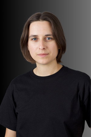 Photo of Mallory Amirault from the Latest Netflix gallery