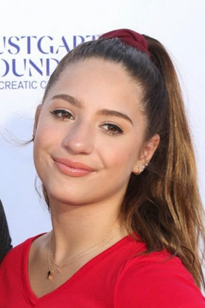 Photo of Mackenzie Ziegler from the Latest Netflix gallery