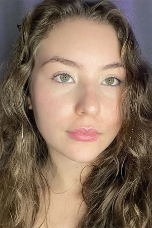 Photo of Alana Silva from the Latest Netflix gallery
