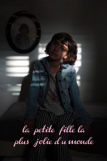 Movie poster for La Petite Fille la Plus Jolie du Monde
