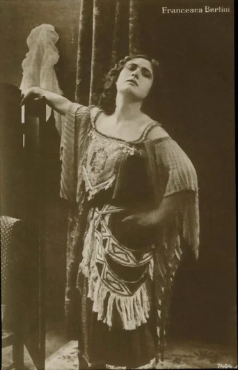 Movie poster for Ivonne, la bella danzatrice (1915)