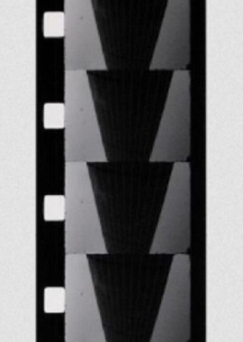 Movie poster for Chutes de trois gouttes de mezcal dans une coupe de champagne