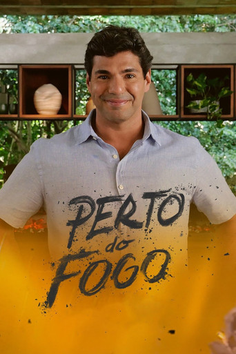 Series poster for Perto do Fogo (2017)