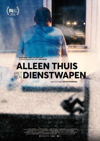 Movie poster for Alleen thuis met een dienstwapen (2023)