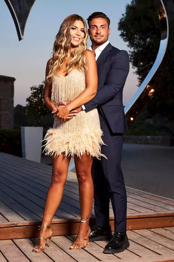 Ekin-Su & Davide: Homecomings poster