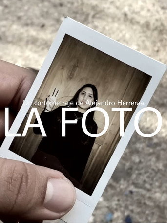 Movie poster for La foto (2021)