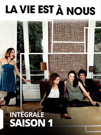 La Vie est à nous poster