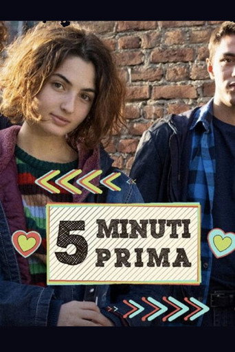 Series poster for 5 minuti prima (2022)
