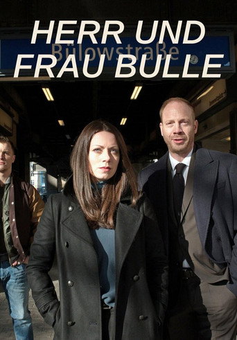 Series poster for Herr und Frau Bulle (2018)
