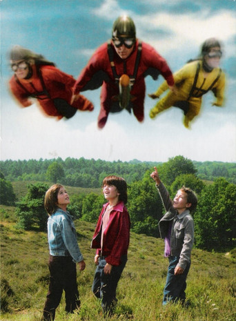 Series poster for Daar Vliegende Panters (2001)