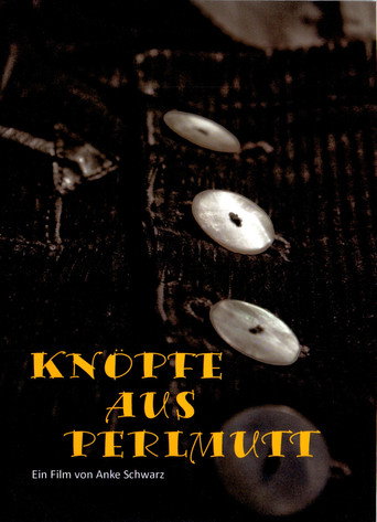 Movie poster for Knöpfe aus Perlmutt (2011)