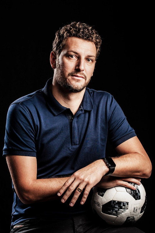 Photo of Elano Blumer, Acting