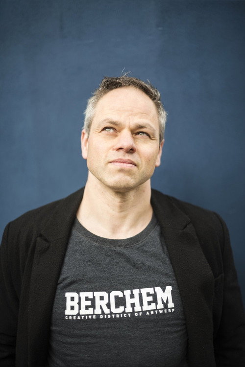 Photo of Bram Renders, Writing