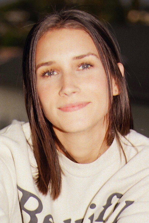 Photo of Shannon Beveridge, Art