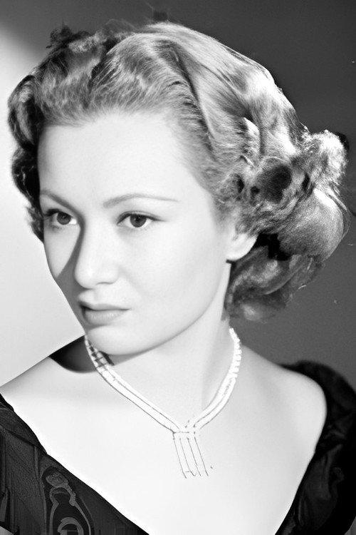 Photo of Alicia Ravel, Acting