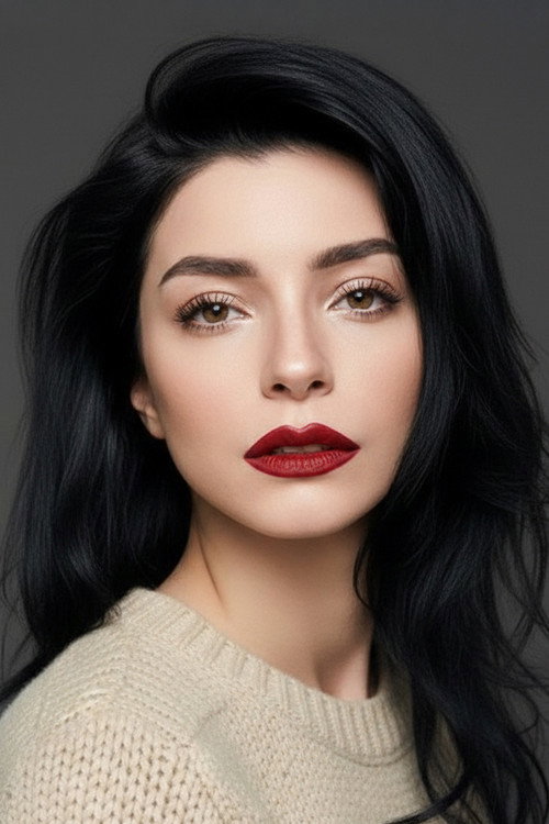 Photo of Merve Boluğur, Acting