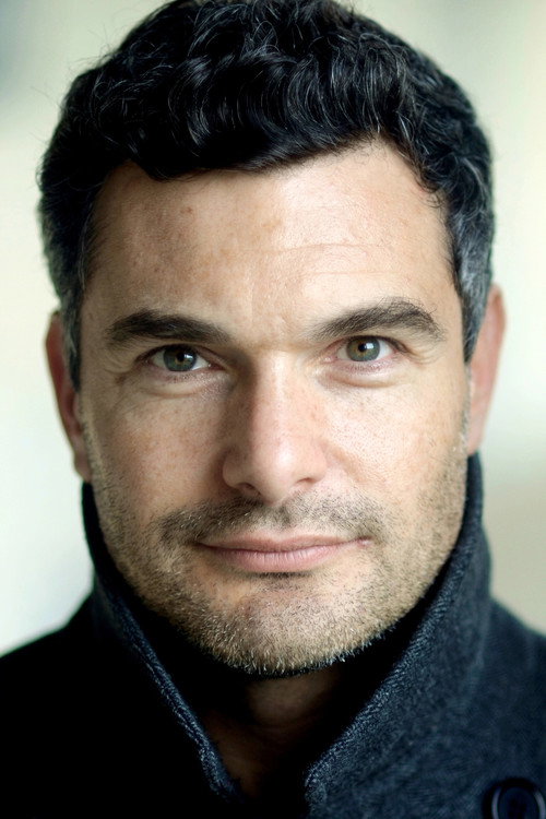 Photo of Russell Bentley, Acting