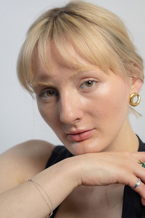 Photo of Beth McLean, Acting