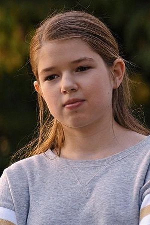 Photo of Macie Juiles, Acting