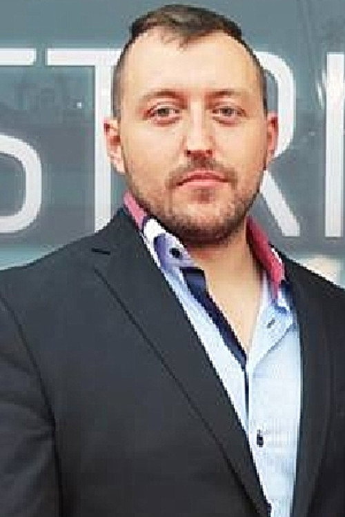 Photo of Alexander Eisenbraun, Acting