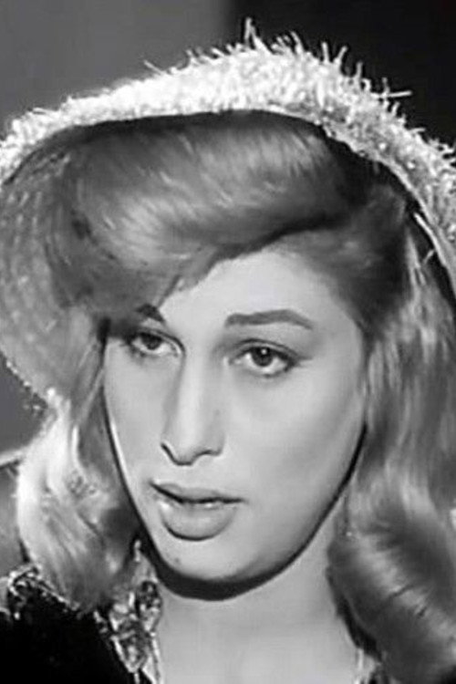 Photo of Julia Daw, Acting