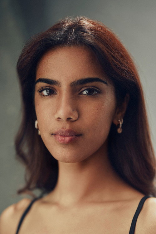 Photo of Arooj Azeem, Acting