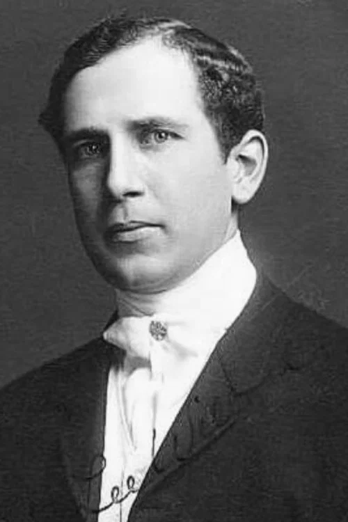 Photo of Lee Willard, Acting