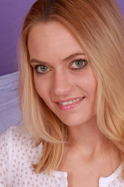 Photo of Michelle Honeywell, Acting