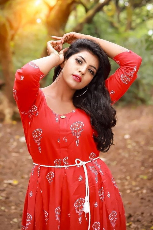 Madhuri Pawar profile