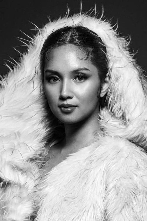Roxanne Barcelo profile