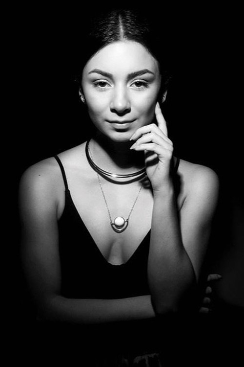 Photo of Giovanna Melo, Acting