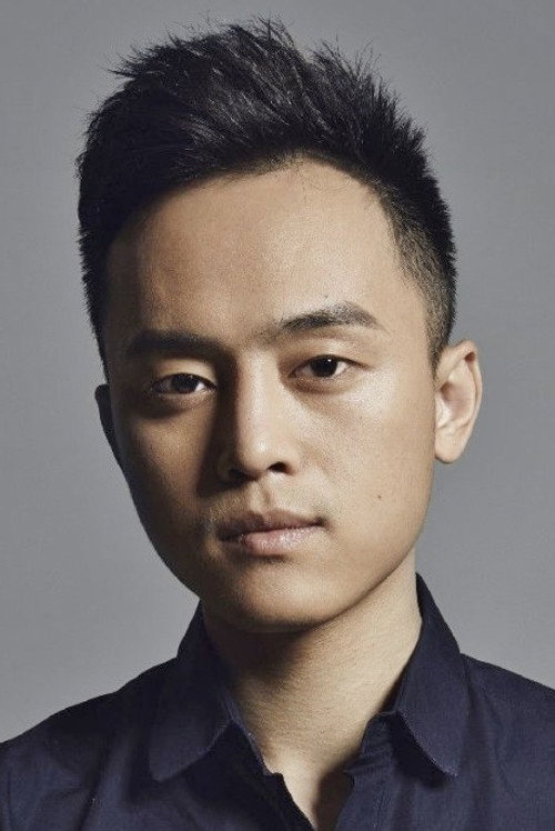 Photo of Liu Tong, Writing
