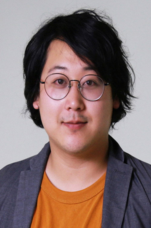 Photo of Kazuma Yoneyama, Writing