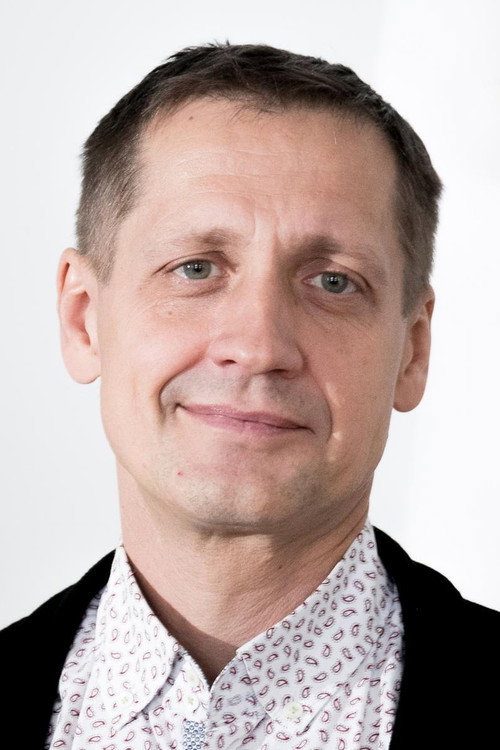 Photo of Thomas Edur, Acting