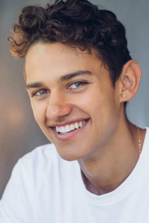 Photo of Xavier Garneau-Roughan, Acting