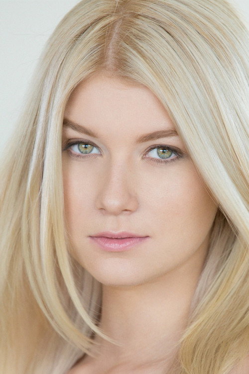 Photo of Arya Fae, Acting