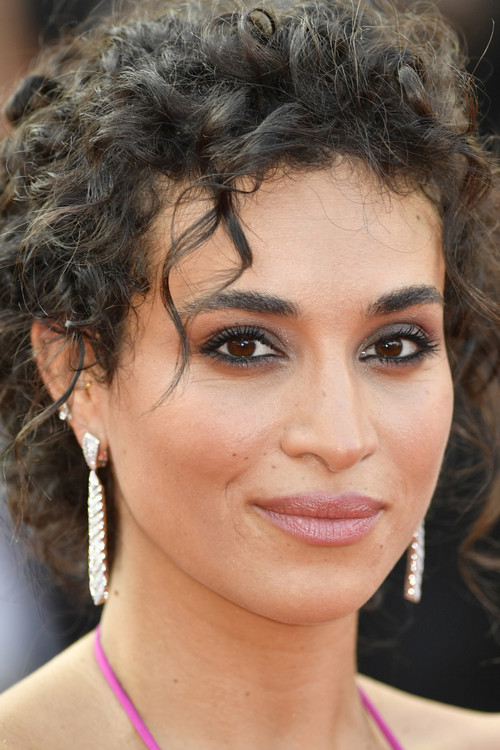 Camélia Jordana profile