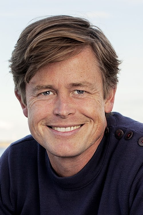 Caspar Phillipson profile