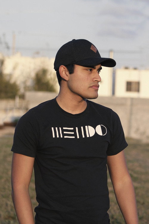 Photo of Oscar Mendo, Editing
