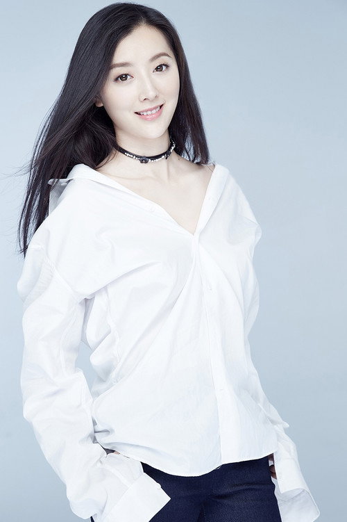 Photo of Hu Ying-Zi, Acting