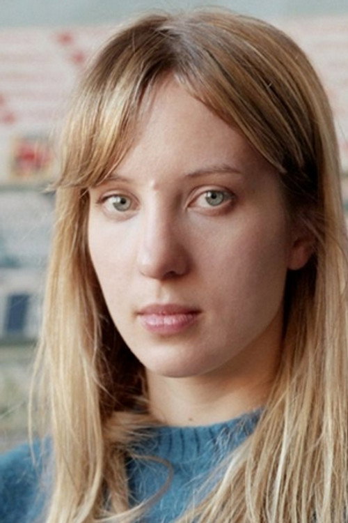Photo of Sara Cwynar, Writing