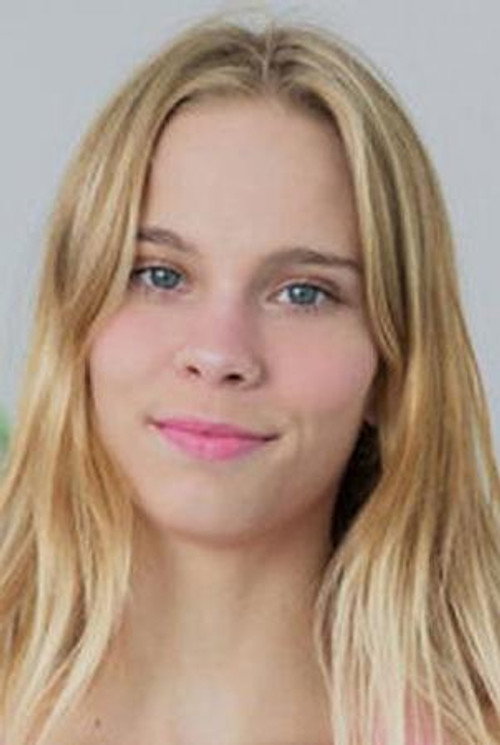 Photo of Erica Candfield, Acting