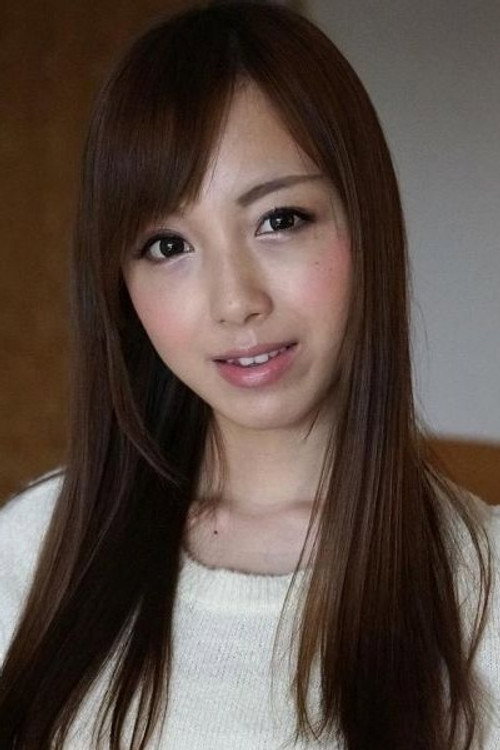 Photo of Anri Hoshizaki, Acting