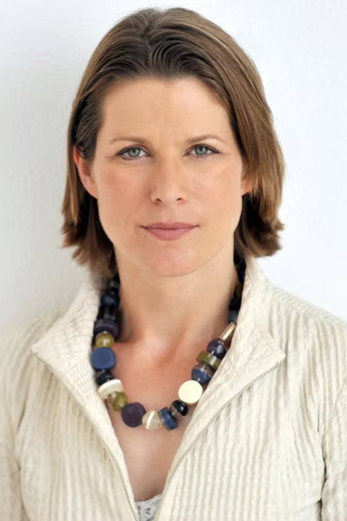 Photo of Stephanie Flanders, Acting