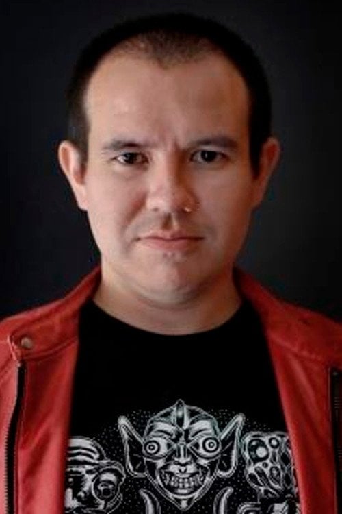 Photo of Roberto Flores Muñoz, Directing